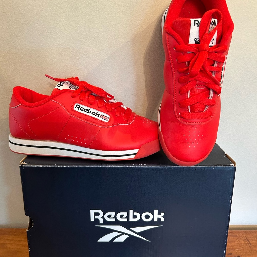 Reebok Princess Classic Red Sneakers Women 5 w/box